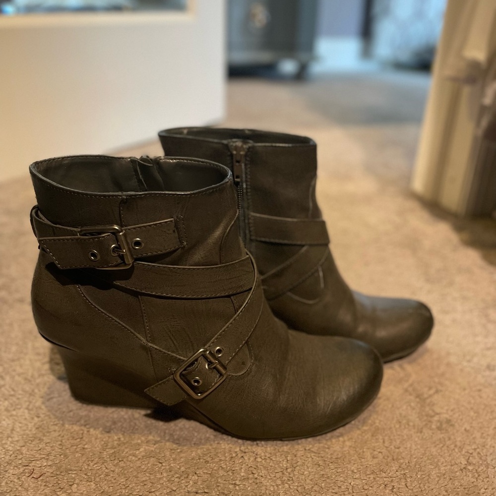 Grey booties